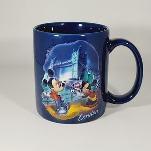 Disney Mickey & Minnie in London mug
